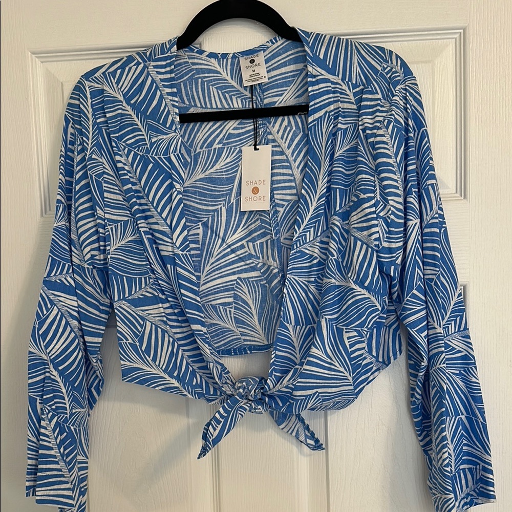 Shade & Shore Blue and White Tropical Tie-Front Top